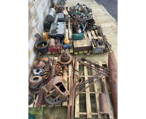 Eight pallets of Ford Model T parts inc. fuel tanks, operation levers, inlet manifolds, brake parts, a Field Marshall Series 