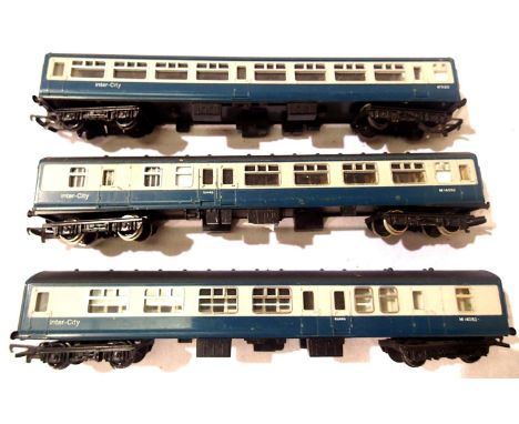 Three Hornby Blue/Grey Inter City coaches, in good condition, unboxed. P&amp;P Group 1 (£14+VAT for the first lot and £1+VAT 