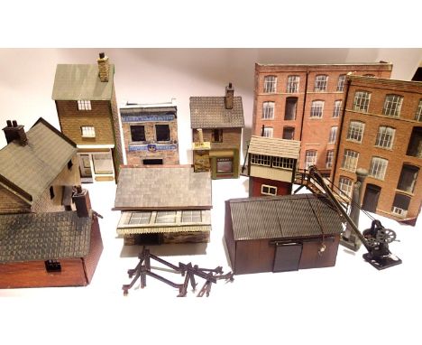 Selection of O Gauge kit built buildings, card/wood construction and brick paper, all ex layout. P&amp;P Group 3 (£25+VAT for