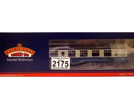 Bachmann 39-025F MK1 Blue/Grey Second Corridor coach, in excellent condition, boxed. P&amp;P Group 1 (£14+VAT for the first l