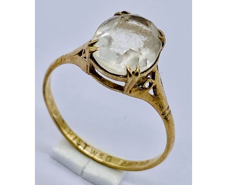 A 9ct gold dress ring, size O 1/2