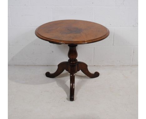 A Victorian circular mahogany occasional table, raised on tripod base - diameter 68cm, height 57cm