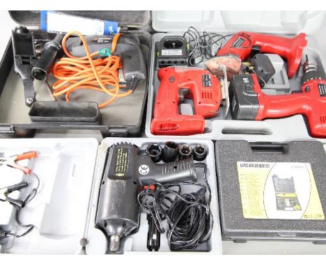 A 3 - in - 1 electric tool set, electric drill, grinder set and similar.
