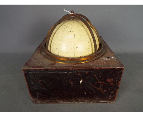 Kelvin &amp; Hughes Ltd 'Star Globe Epoch 1975' printed by George Philip &amp; Son Ltd, case is lacking the lid.