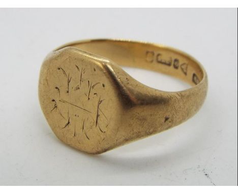 A gentleman's 9ct gold signet ring, size U, approximately 5.6 grams all in.