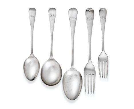 A George V and George VI Silver Table-Service, Mostly by Charles Westwood and Sons, Birmingham, 1913, Old English pattern, en