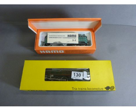Two boxed OO/HO gauge locomotives to include Hamo Marklin 8338 Motrice Francaise BB 9200 and Trix 1x1111 Britania engine