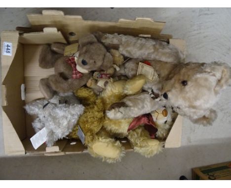 A collection of six collectors bears to include Steiff, Hermann, Maxwell, Russ & Boyd, all in good condition