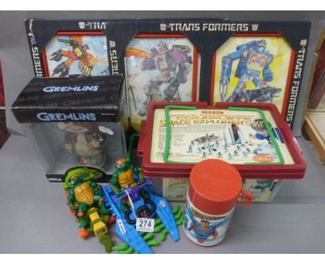 Group of retro 80s and 90s toys to include 2 x boxed Transformers picture sets, 2 x Playmates Teenage Mutant Ninja Turtles Mi