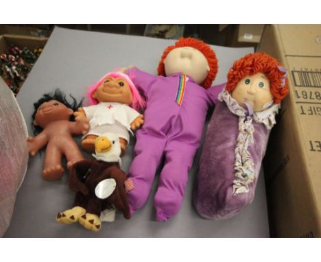 Quantity of dolls and soft toys to include DAM Trolls and Cabbage Patch