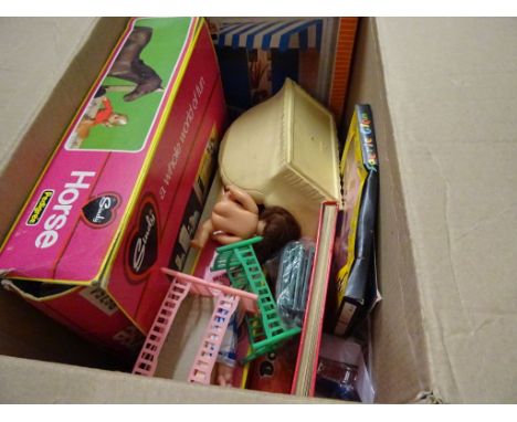 Large quantity of Pedigree Sindy items to include 1971 boxed dining table & chairs, boxed horse etc plus Pedigree Dumbo puppe