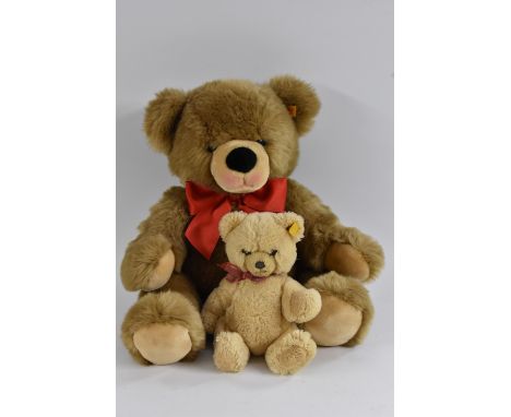 Steiff - a modern Bobby Bear stuffed toy, No 013829, caramel brown soft body, brown eyes, ear tag and button, swing tags and 