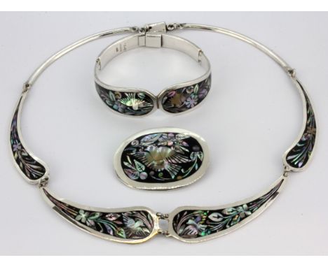 A boxed suite of 925 silver and mother of pearl jewellery, including necklace, brooch and bangle.