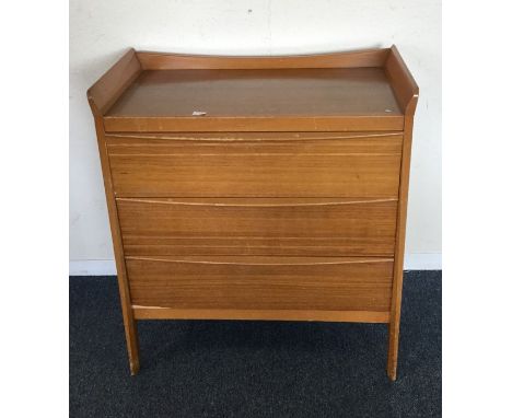 A stylish Art Deco three drawer chest. Est. £20 - £30.