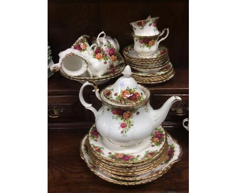 An 'Old Country Roses' part tea service. Est. £60 - £80.