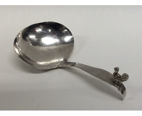 A 19th Century Dutch silver caddy spoon. Approx. 17 grams. Est. £20 - £30.