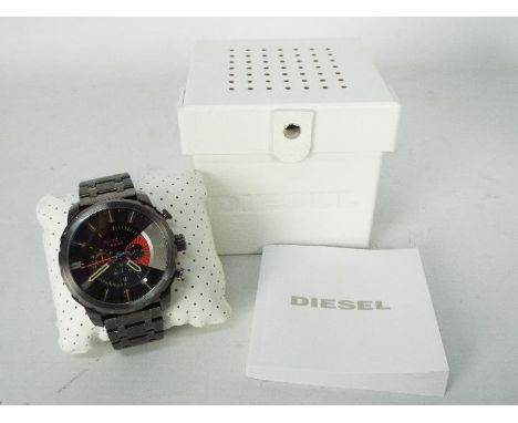 Diesel Watch - Diesel wristwatch - Large Gunmetal round stainless steel case in polished and brushed finishing - Gunmetal cro