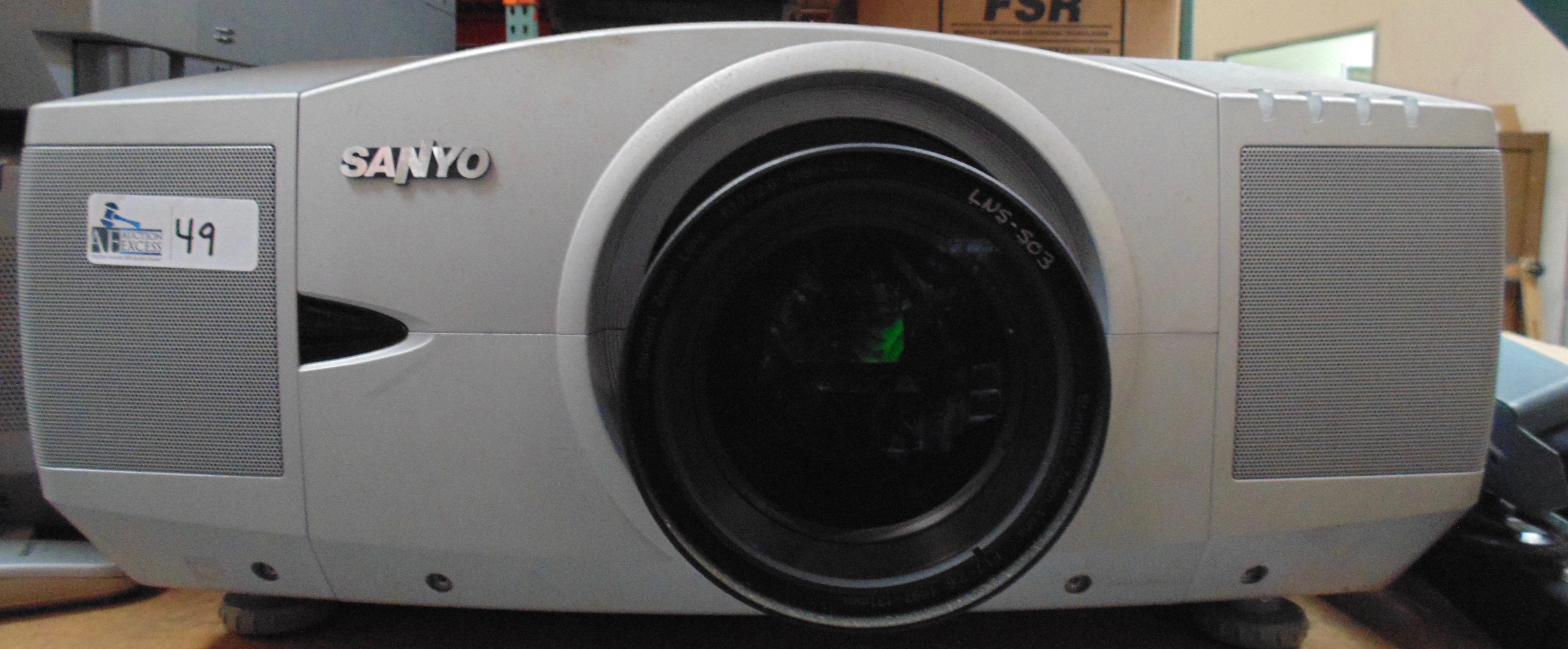 SANYO PROJECTOR PLCXF45