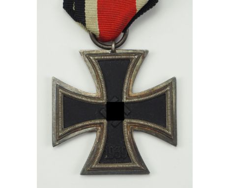 Eisernes Kreuz, 1939, 2. Klasse - 55.Geschwärzter Eisenkern, silberne Zarge, im Ring 55 (J.E. Hammer &amp;amp; Söhne, Gerings