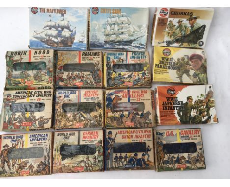 A collection of 15 boxed Airfix HO and OO scale model figures including WW1, American Civil War Artillery, Robin Hood, Romans