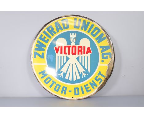 Germany - plaque Victoria - Sizes: D595mm - Weight (K): 1,1kg - Condition: After checking â€“ accidents- no restoration - no 