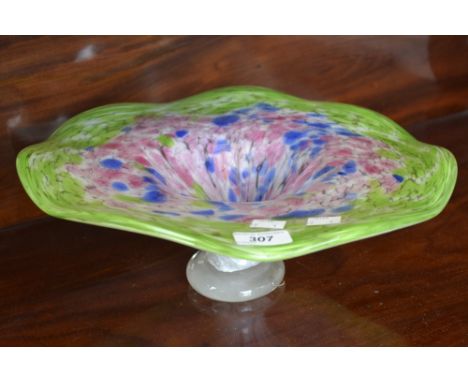 A French art glass bowl.