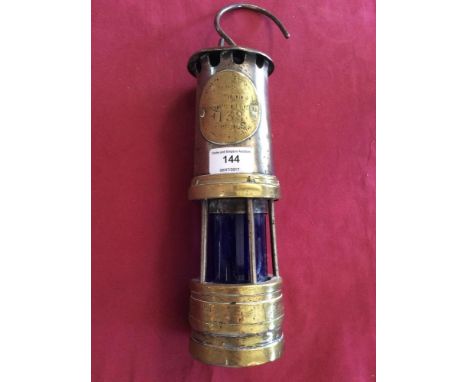 An Ackroyds Best Makers Hailwoods Improved miners lamp No.1138