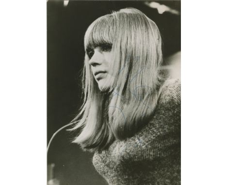 FAITHFULL MARIANNE: (1946-&nbsp;&nbsp;&nbsp;&nbsp; ) English Singer &amp; Songwriter, famous for her association with Mick Ja