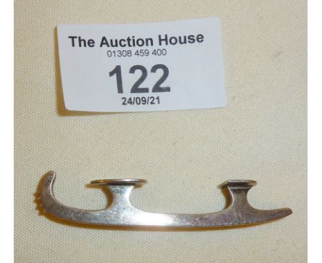 Edwardian novelty Sterling silver brooch the shape of an ice skate blade, by Crisford &amp; Norris, marked C &amp; N STERLING