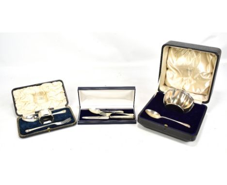 PEARCE &amp; SONS; a cased George V hallmarked silver shaped bowl, inscribed 'To John from his Grandmother, August 20th 1916'