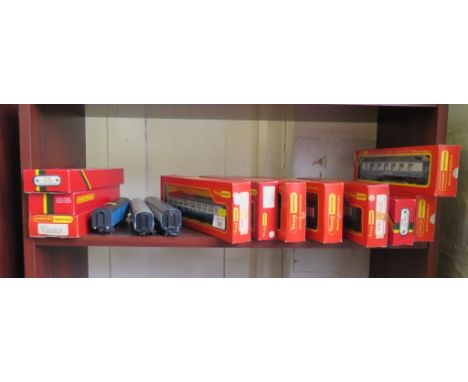 Triang-Hornby and Hornby Railways: fourteen Inter-City and Golden Arrow coaches, eleven with boxes, some incorrect (14)