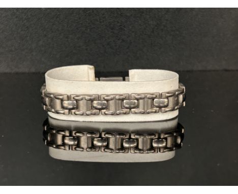 Titanium bracelet 