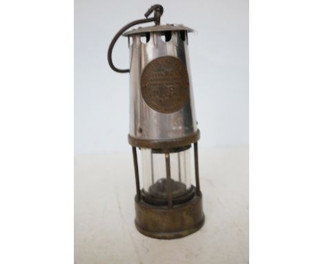 Protector & lighting company miners lamp Type M.C.40 miners lamp 