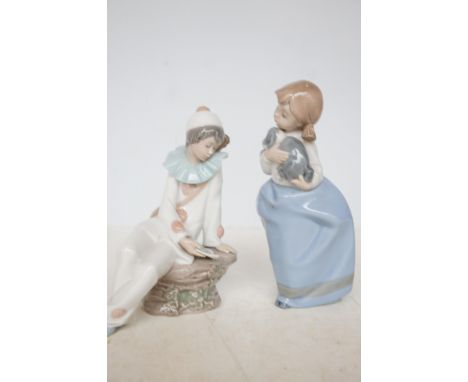 2x Nao figures 
