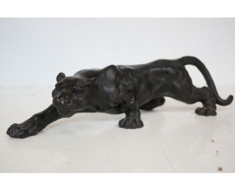 Heavy cast iron model of a panther Length 40 cm 