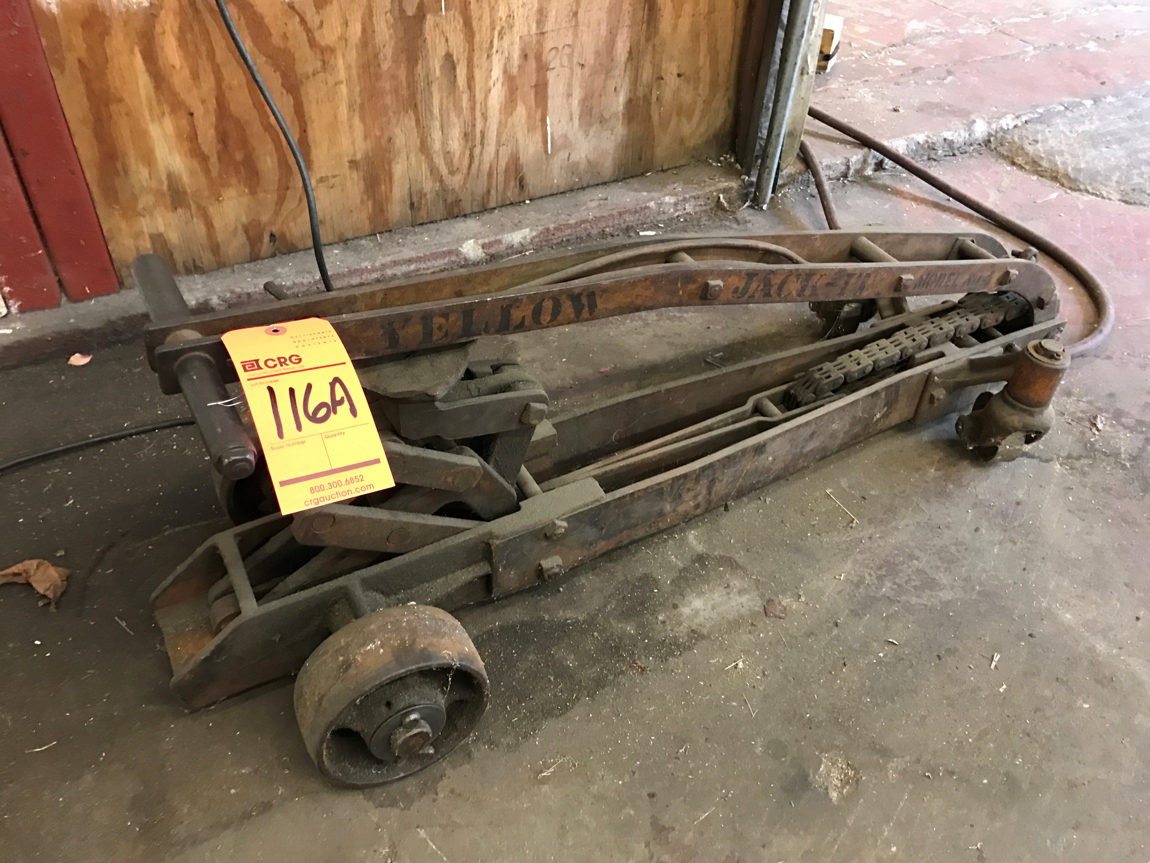 Yellow JackIt antique floor jack