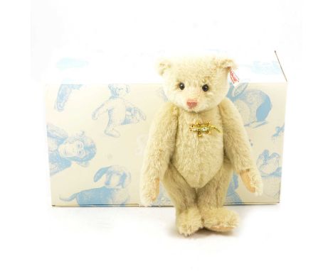 Steiff Germany teddy bear, EAN 034923 'Lysander', 25cm, 2013, limited edition no.222 of 1500, with white tag and button ear, 