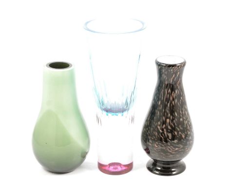 Murano style overlaid glass vase, pear-shape with aventurine flecks, 24cm; a green overlaid art glass vase and a tall tinted 