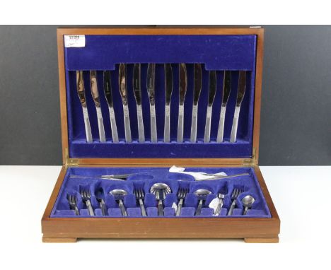 Cutlery canteen complete with flower daisy pattern cutlery by Viners of Sheffield 