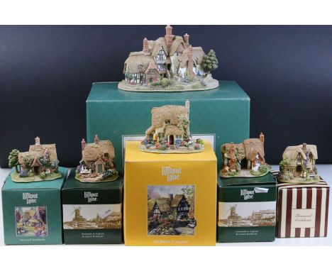 Collection of Lilliput Lane figurines (all boxed) to include Devon Leigh L2091, The Chocolate box L2585, Comfort Cottage L212