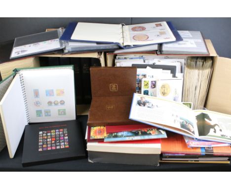 Large collection of stamps and first day covers to include 1999 Royal Mail mint stamp book, two Canada stamp books, selection