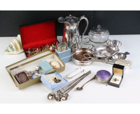 A collection of mainly vintage costume jewellery to include a good selection of cufflinks togerther with a selection of silve