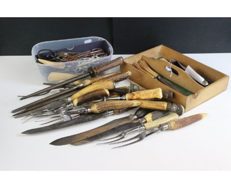 Large selection of antler carving set items along with a pair of decorative detail oriental spoons, mixed button hooks and va