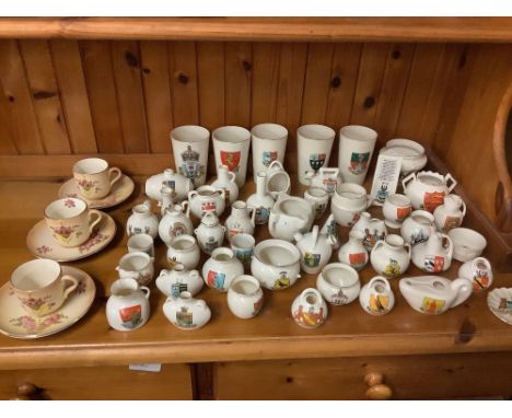 QTY OF CRESTED WARE &amp; CUPS &amp; SAUCERS 