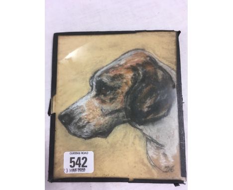 PASTEL PORTRAIT, HEAD &amp; SHOULDERS OF A FOXHOUND, SIGNED WITH INITIALS DE