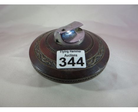 A Ronson table lighter