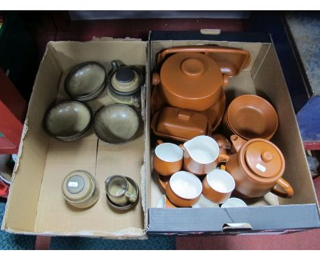 Denby "Romany" Table Ware, of nine pieces, including teapot, Honiton pottery terracotta coloured table ware of thirty-one pie