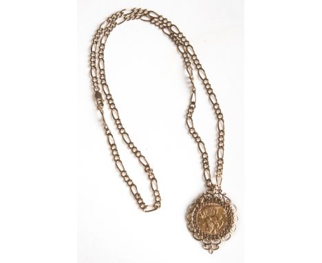 1910 9CT MOUNTED SOVEREIGN ON CHAIN 30GRMS