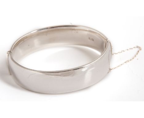 SILVER BANGLE 34GRMS