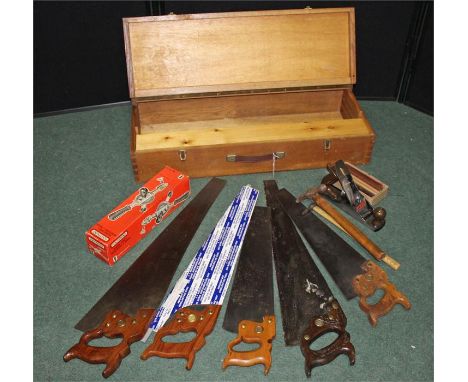 Collection of saws, to include Disston & Sons, Crowned Dorchester, Disston Canada Disston USA, also included an Anant plane a